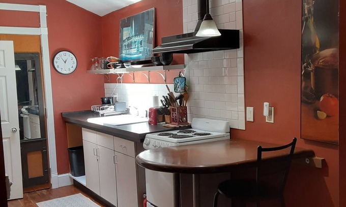 Mint Hill Apartment | Country/City Vibe Crash Padnn