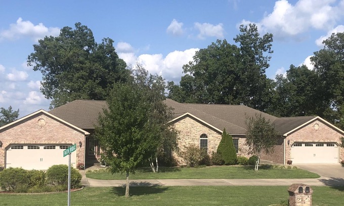 Jackson House | Country Club 439