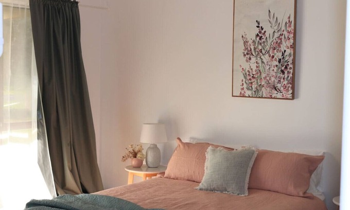 Edi House | Country Cottage in Edi