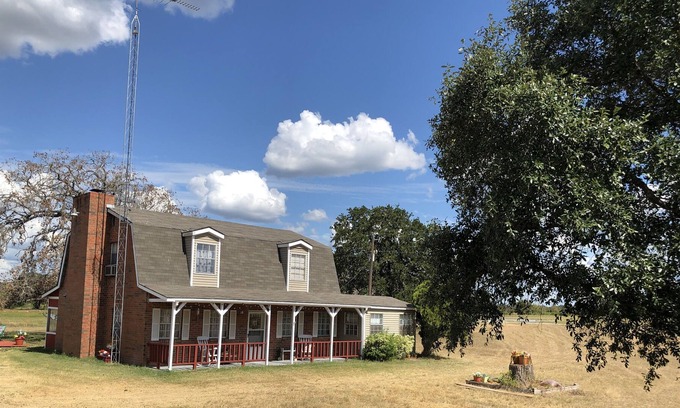 Grimes County House | Country Cottage Miles From City Life