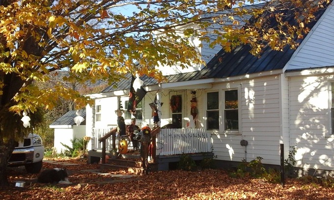 Gap Mills House | Country Cottage Retreat 5193 Limestone Hill Road Waiteville West Virginia