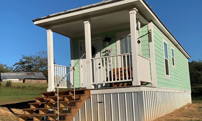 Batesville Cottage | Country Cottage