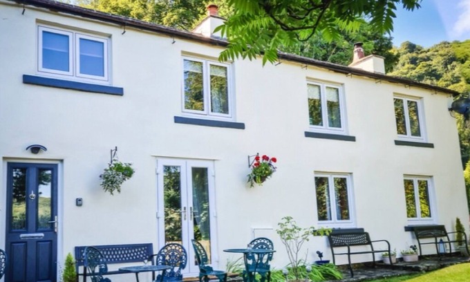 Matlock Bath Cottage | Country Cottage With Fantastic Views Over The Derwent Valley, Derbyshire Dales