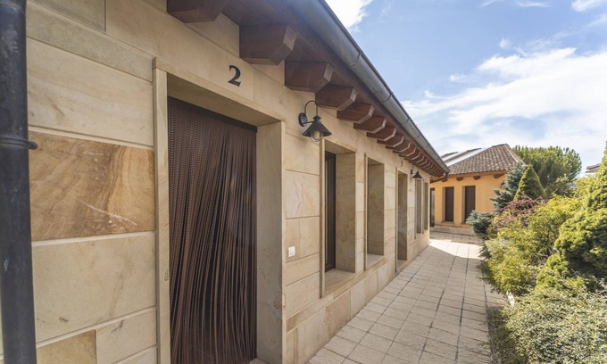Espeja de San Marcelino House | Country House 'Rural Iglesia 2' with Shared Terrace, Private Garden and Balcony