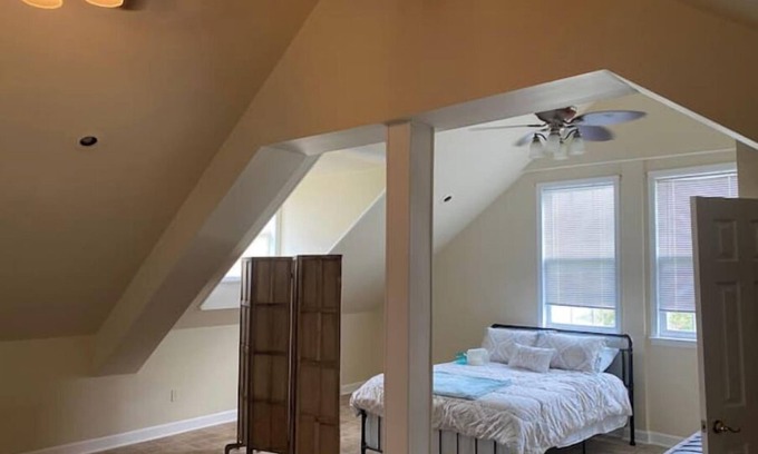 Williamsburg County Other | Country farm cottage