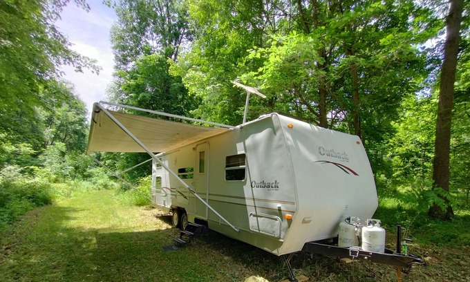 East Leroy House | Country Farm Nature Off Grid RV Getaway