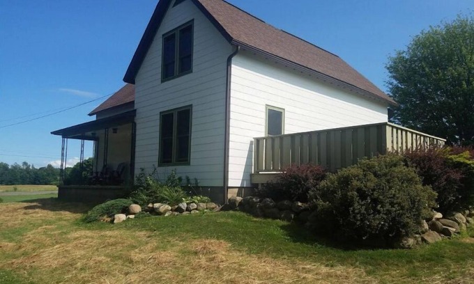 Fredonia Other | Country Farmhouse Lodge
