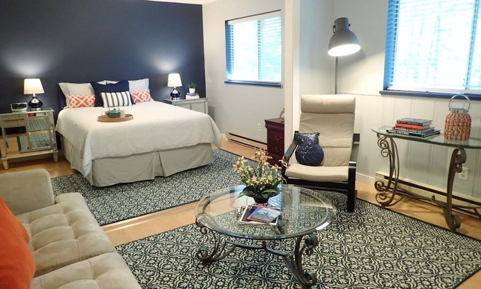 Langley Apartment | COUNTRY FOREST LOFT - Walk to Winery & Berry Farm in Langley Township