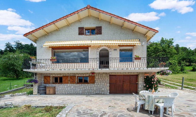 Saint-Julien-du-Verdon House | Country House in Saint-Julien near Verdon Park