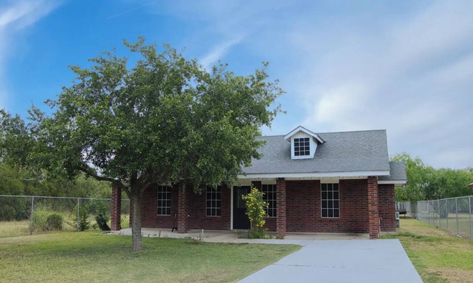 Harlingen House | Country Getaway At Its Finest
