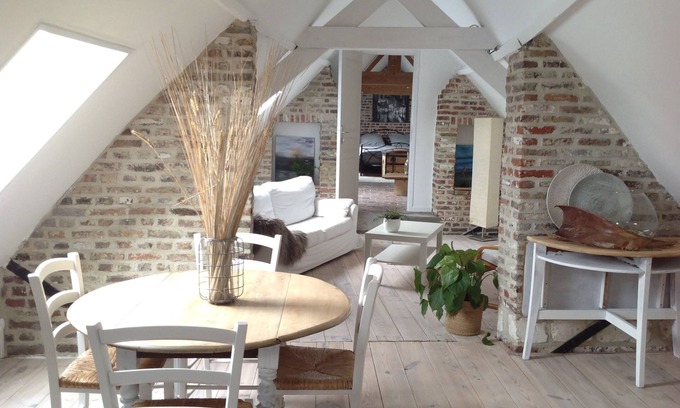 Comines House | Country getaway