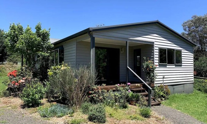 Yarrambat Apartment | Country Getaway on the edge of the Yarra Valley