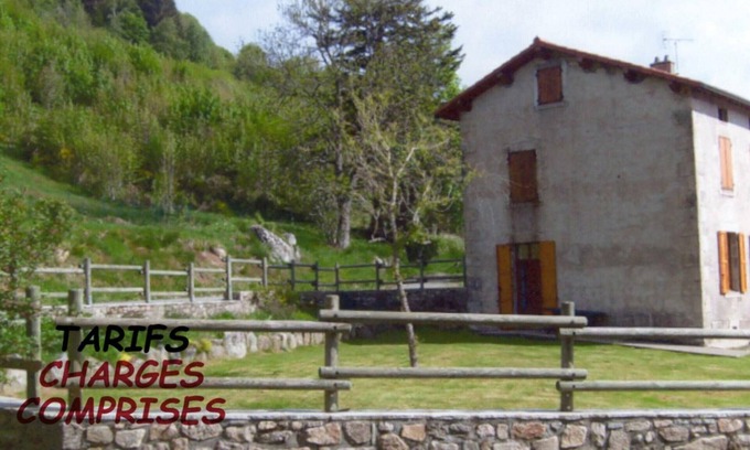La Chambonie Cottage | Country Getaway: Spacious 3-BR Cottage, Enclosed Yard, Hiking Nearby, Pets Welcome!