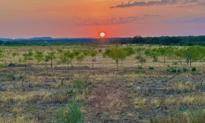 Fredericksburg House | Country Getaway.Sounds of nature and stargazers dream Rejuvenate your mind &body