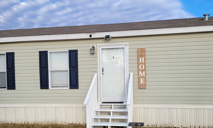 Valley Mills House | Country Getaway
