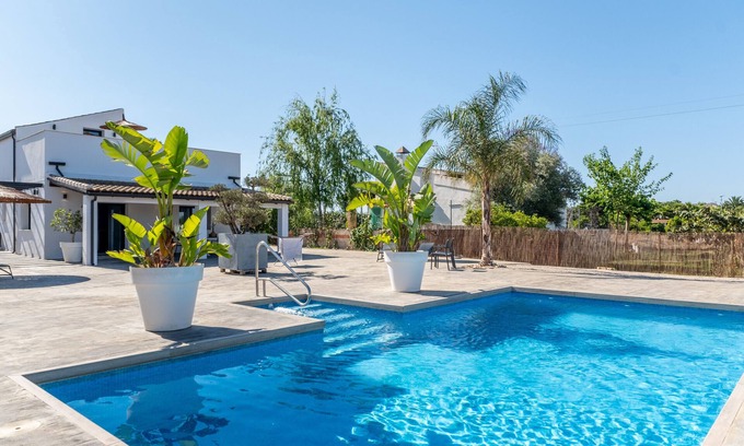 Formentera de Segura Villa | Country House 'Casa La Vuelta' with Mountain View, Wi-Fi and Air Conditioning