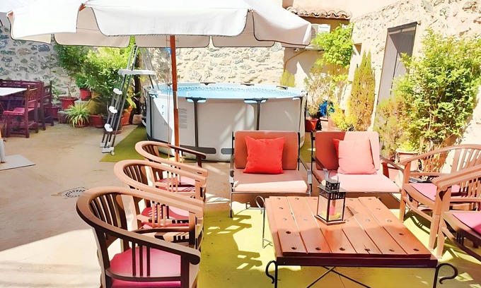 Villamanrique de Tajo House | Country House 'Hacienda El Cencerro' with Private Pool, Wi-Fi and Air Conditioning
