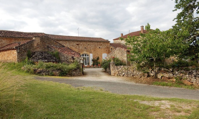 Sauveterre-la-Lemance House | Country house in the heart of nature