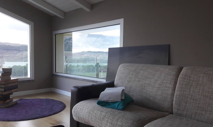 Piana degli Albanesi Cottage | country house on lake plain