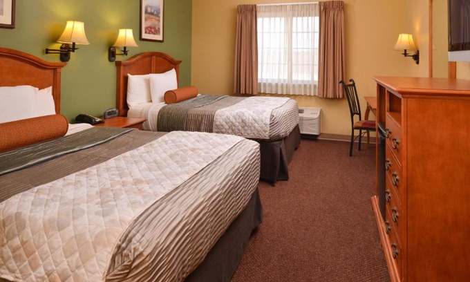 Edwardsville Hotel | Country Hearth Inn & Suites Edwardsville