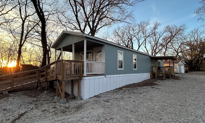 Lamont Bed & Breakfast | Country Hide away nCharming 2-bedroom with WiFi nCozy, Peaceful, n