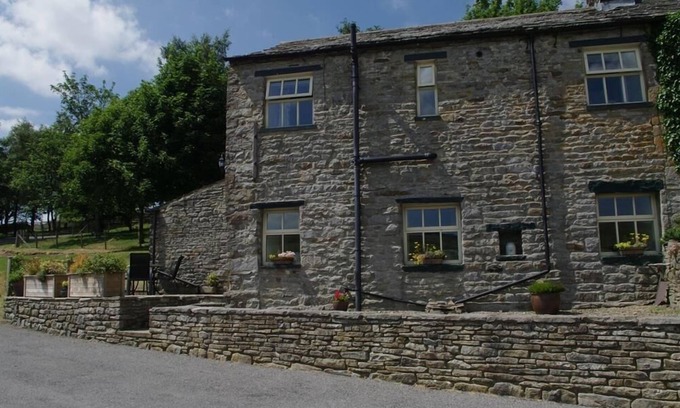 Newbiggin-in-Bishopdale Cottage | Country Hideaways | Hill Top Cottage | Walden