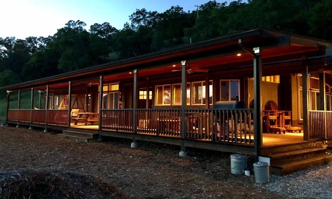 Altaville House | Country Hilltop Retreat