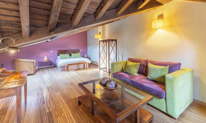 Braojos House | Country House 'Alojamiento Perseus' with Mountain View, Balcony and Wi-Fi