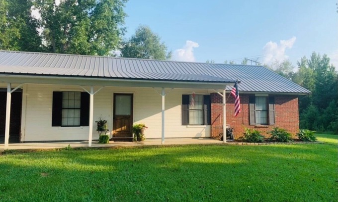Madden Other | Country home close to fair and casino!