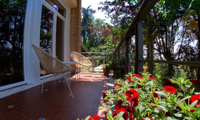 Briona House | Country Home Villa Caramino. Brand New 1 bedroom