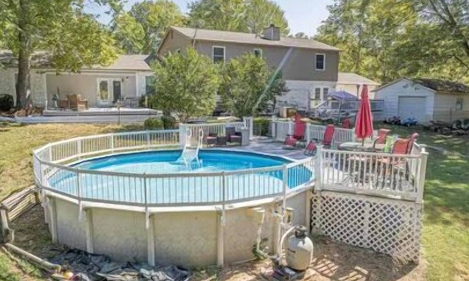 Inglefield House | Country Homeplace 4-bedroom Pool-HotTub pets ok Near Toyota