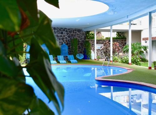 Financial District Hotel | Country Hotel & Suites