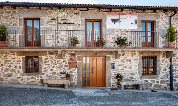 Puente del Congosto House | Country House 'Casa Rural Del Tormes' with Mountain View, Private Terrace and Private Garden