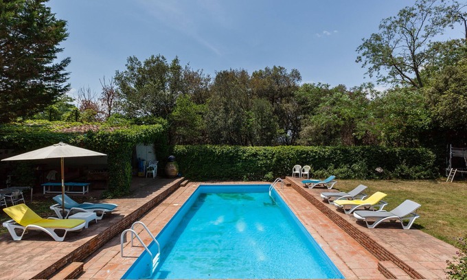 Vilanova del Valles Villa | Country House 'Casanova' with Private Pool, Shared Terrace and Wi-Fi