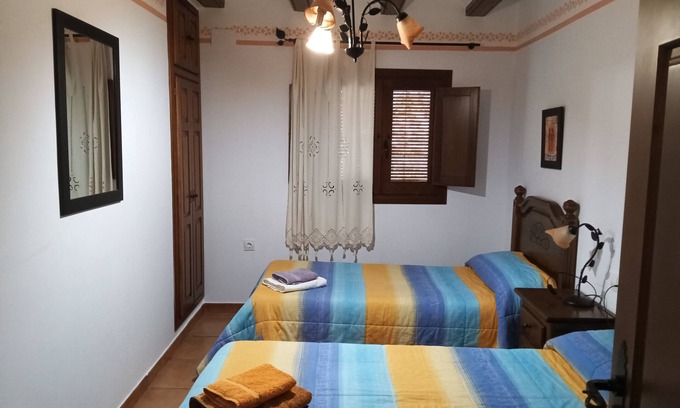 Pina de Montalgrao House | Country House 'La Cisterna II'