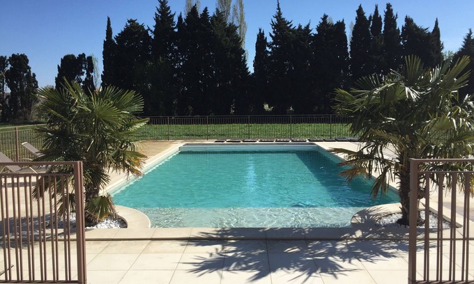 Avignon House | COUNTRY HOUSE 2 STEPS FROM THE CITY