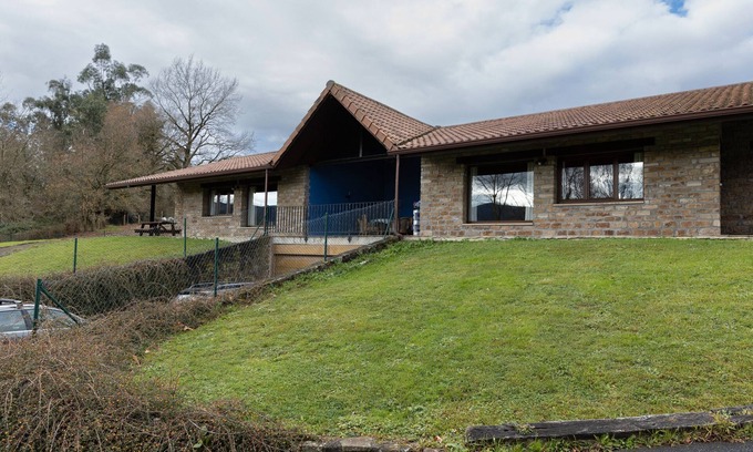 Valle de Carranza House | Country House 'Aitxitxe' with Mountain View, Private Pool and Private Terrace