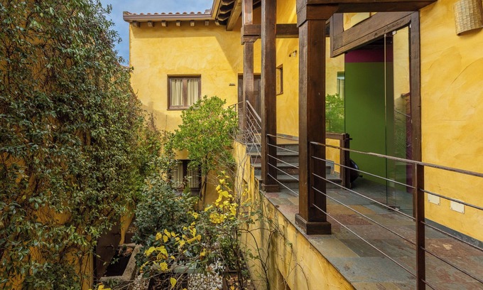 Braojos House | Country House 'Alojamiento Hercules' with Mountain View, Balcony and Wi-Fi