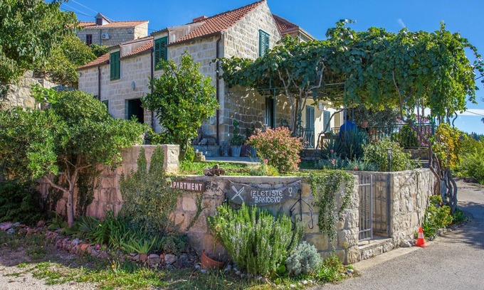 Cilipi House | Country House Bakicevo - Two Bedroom Apartment with Terrace