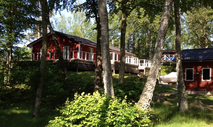 Hastveda House | Country house by the lake