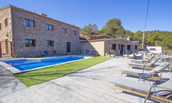 Rubio House | Country House 'Caelus Masia Boutique' with Mountain View, Wi-Fi and Air Conditioning