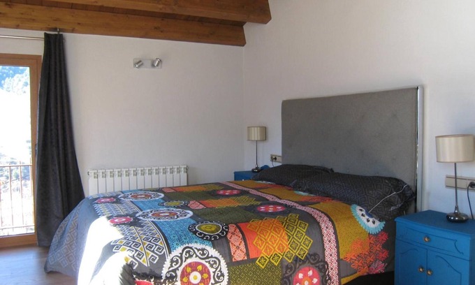 Aranser House | Country House 'Cal Poeta' with Mountain View, Private Garden and Wi-Fi