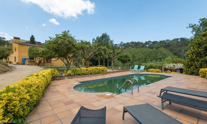 Dosrius Villa | Country House 'Can Marc' with Mountain View, Private Pool and Wi-Fi