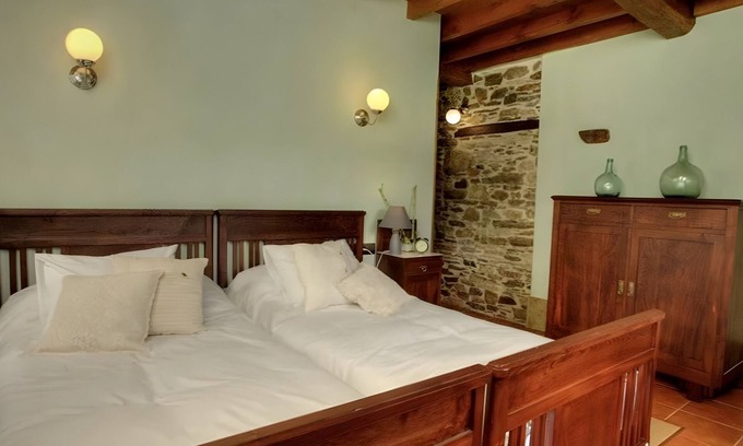 Mondonedo House | Country House 'Casa Da Penela - A Figueira' with Mountain View, Shared Terrace and Wi-Fi