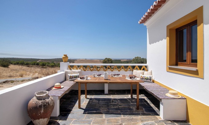 Espirito Santo Villa | Country House 'Casas Do Monte I - T2' with Mountain View, Wi-Fi and Air Conditioning
