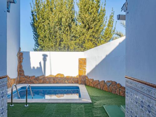 Cuevas Bajas House | Country House Cuevas Bajas by Genil River