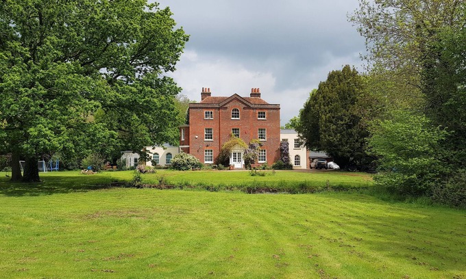 Horton House | Country House (East Wing) with Indoor Heated Pool