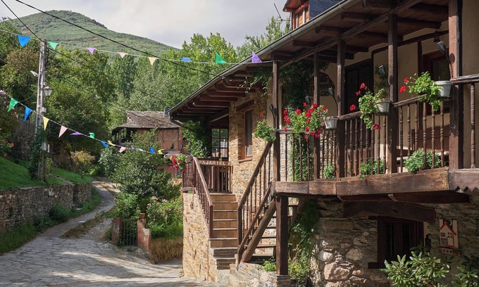 Rimor House | Country House 'El Pajariel I' with Mountain View and Barbecue with Recreation Area
