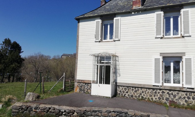 Saint-Saturnin House | Country house