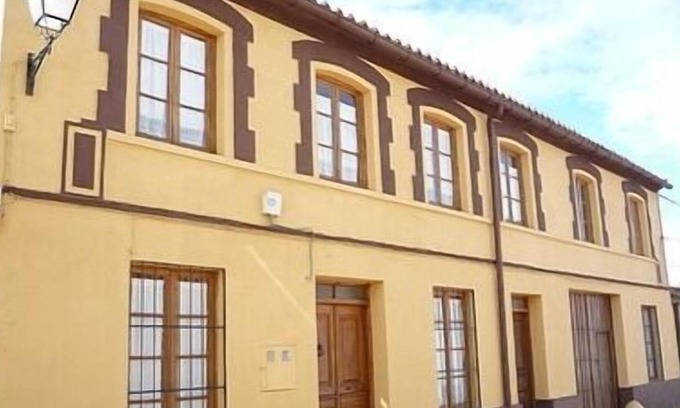 Crespos Cottage | Country house (full rental) El Antiguo Almacén for 15 people
